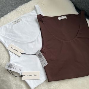 Babaton Contour Scoopneck Tank